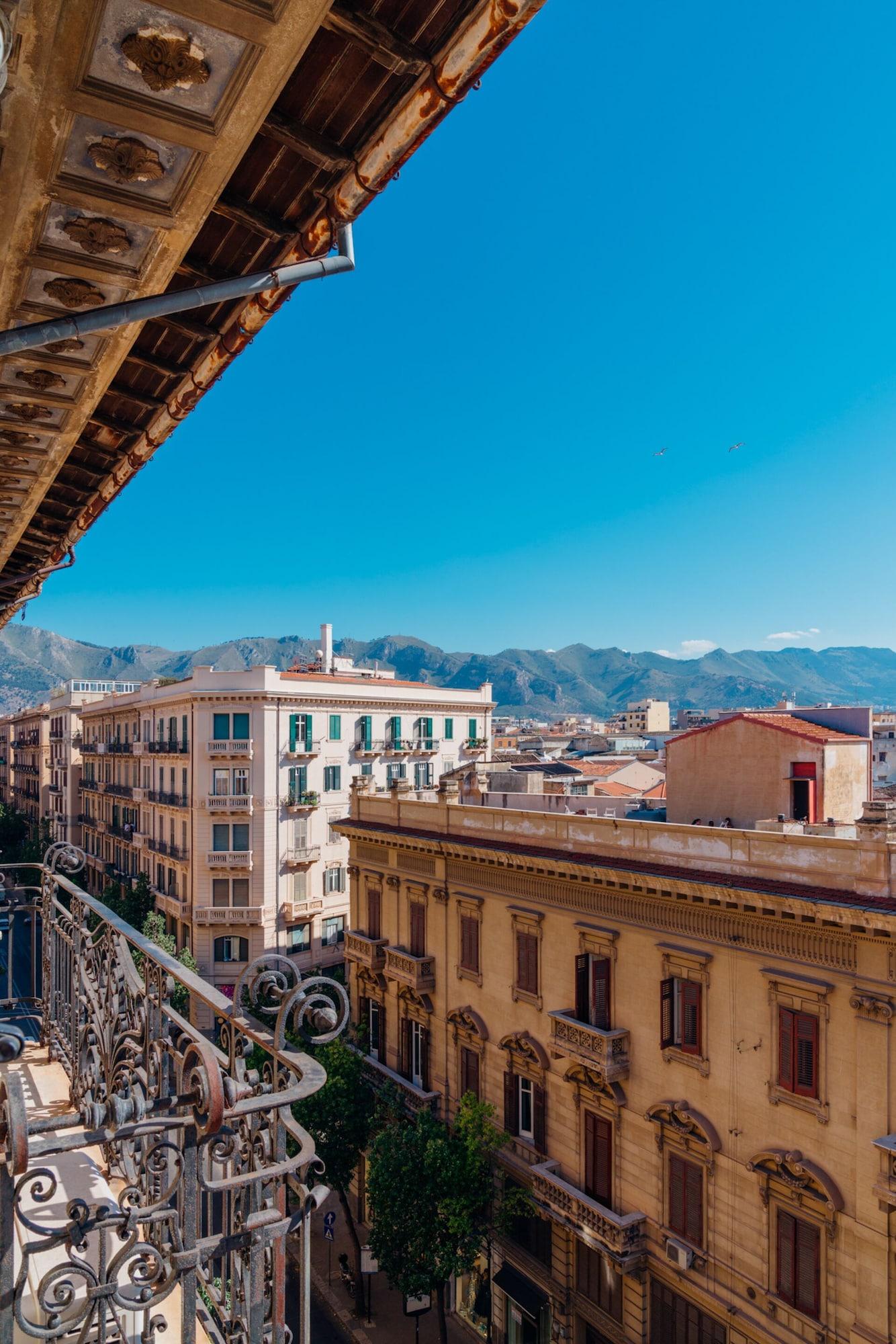 Hotel Ambasciatori Palermo Bagian luar foto