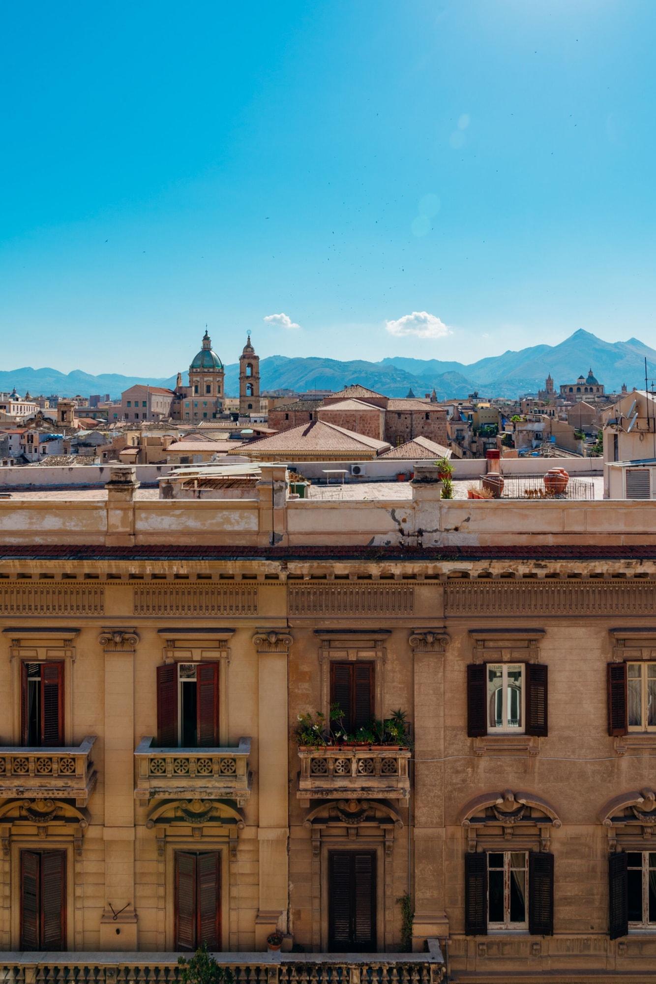 Hotel Ambasciatori Palermo Bagian luar foto