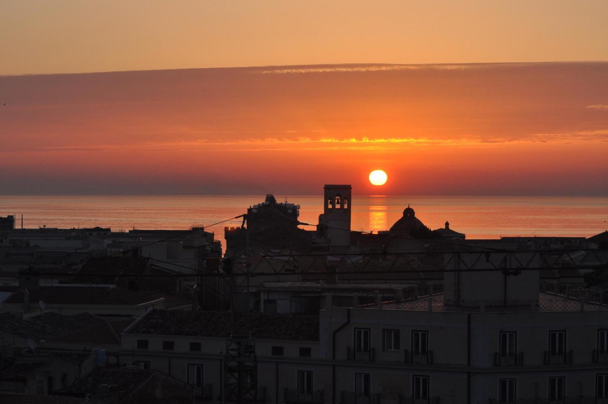 Hotel Ambasciatori Palermo Bagian luar foto