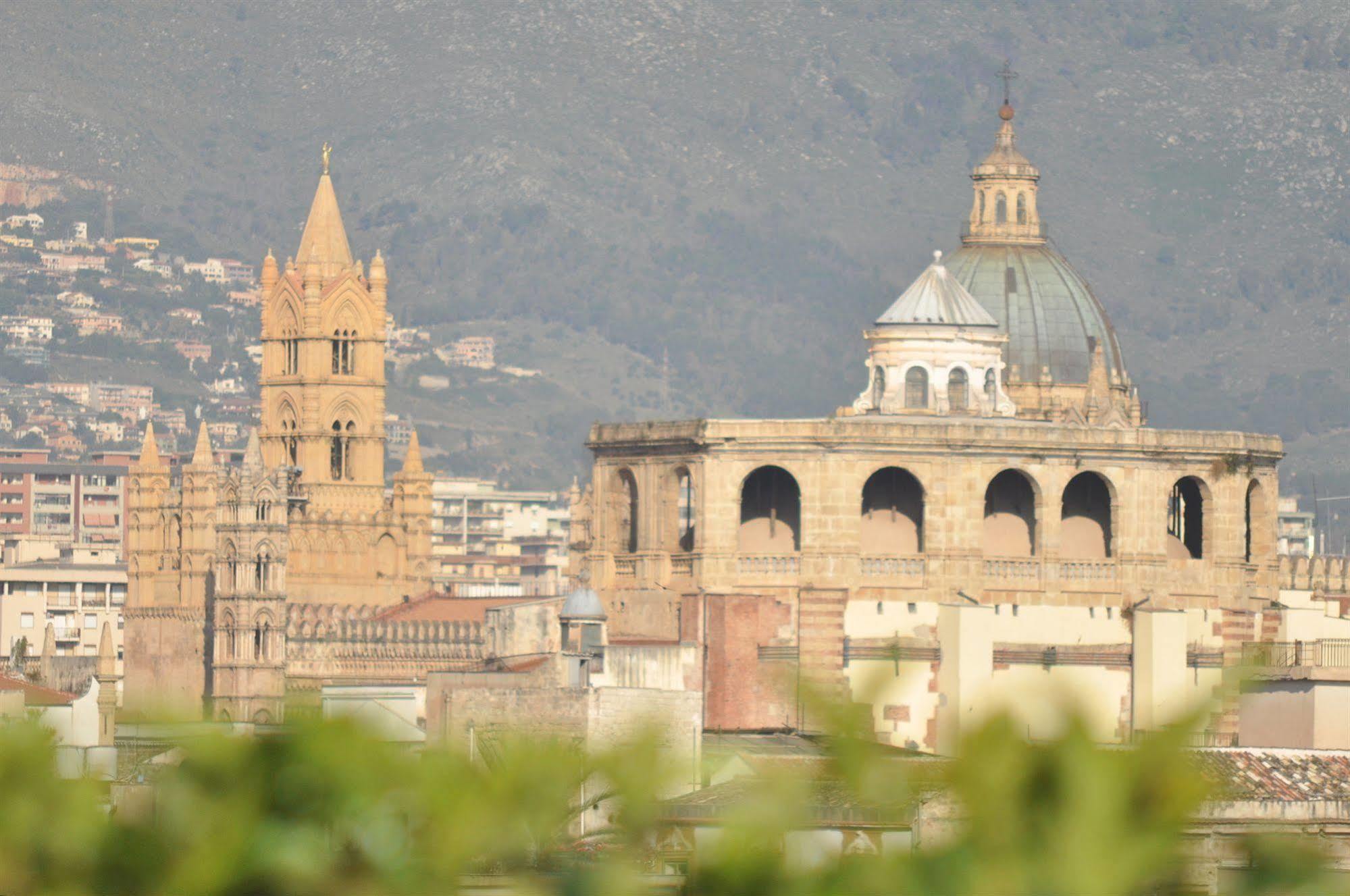 Hotel Ambasciatori Palermo Bagian luar foto